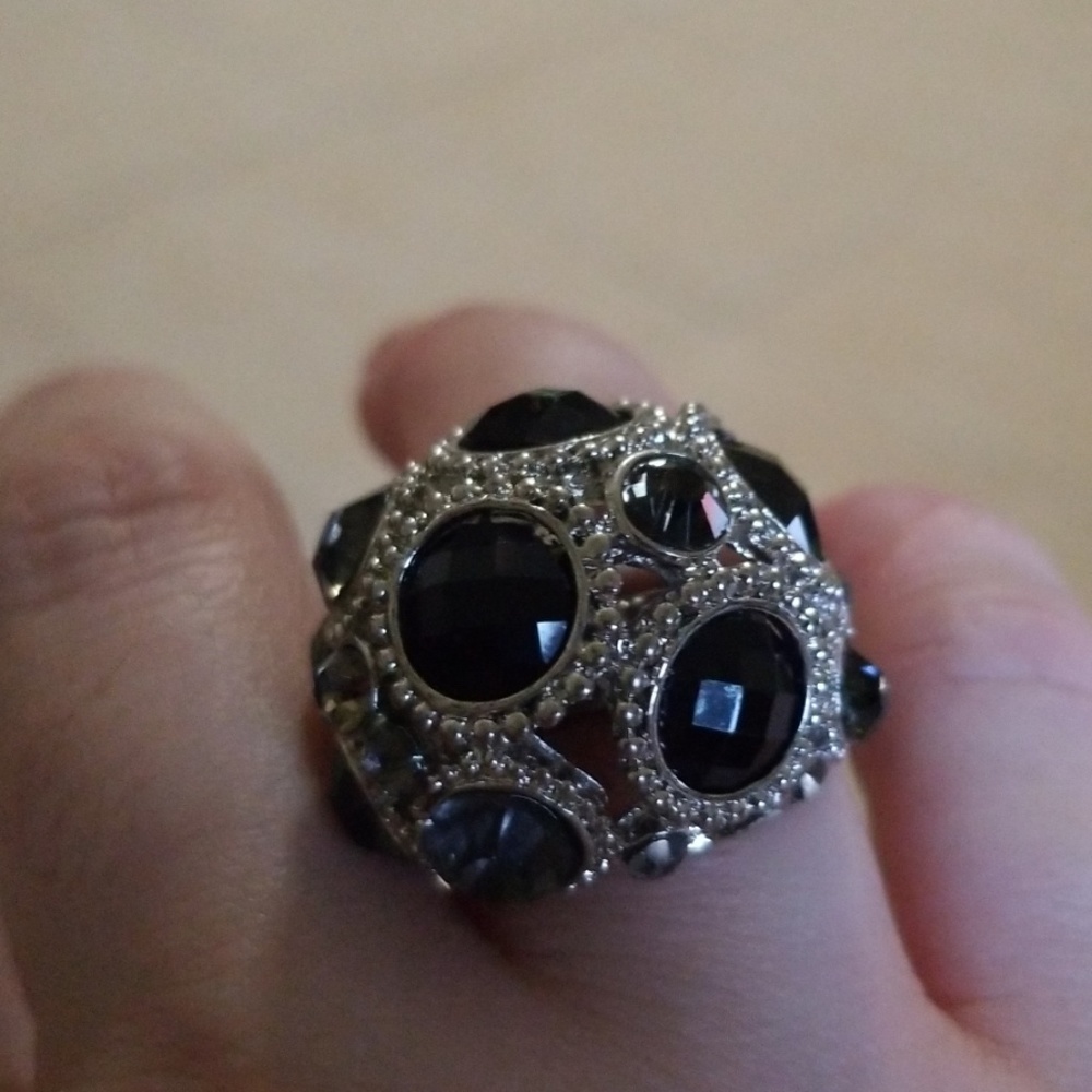 Ring fashion